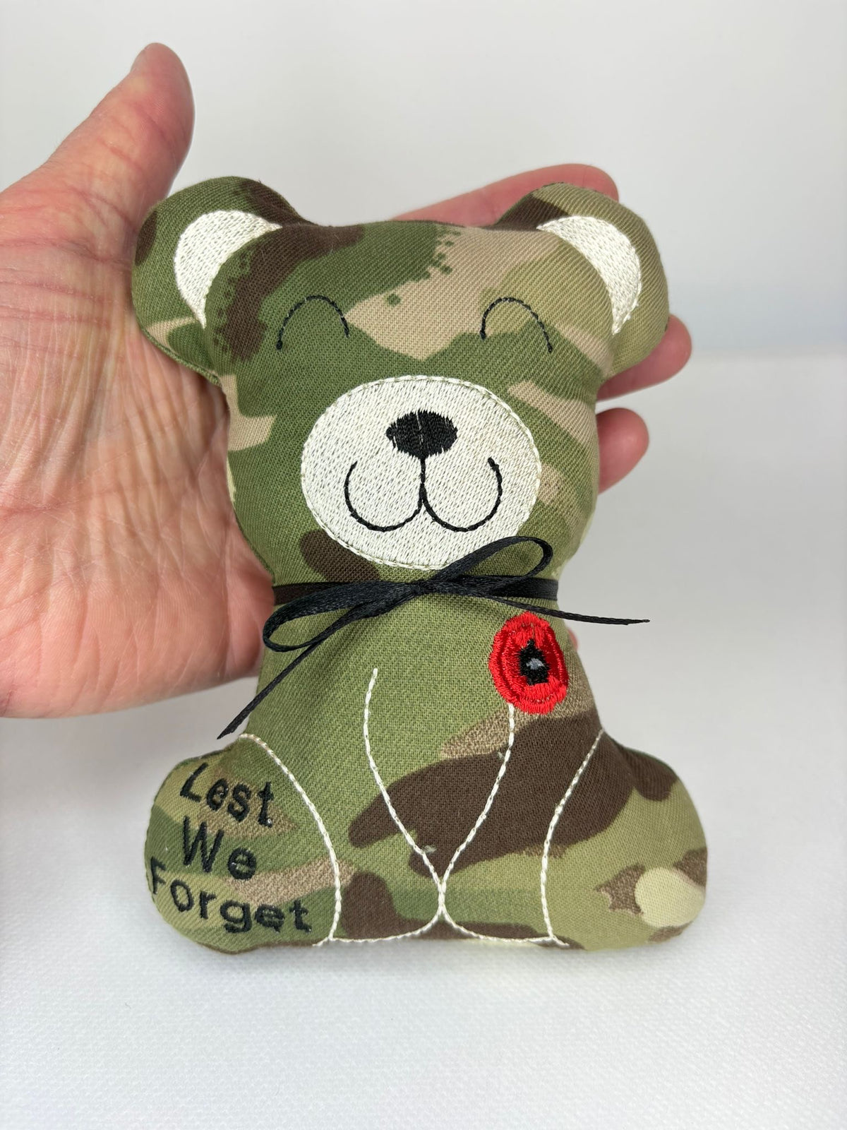 ‘LEST WE FORGET’ pocketful of love bear